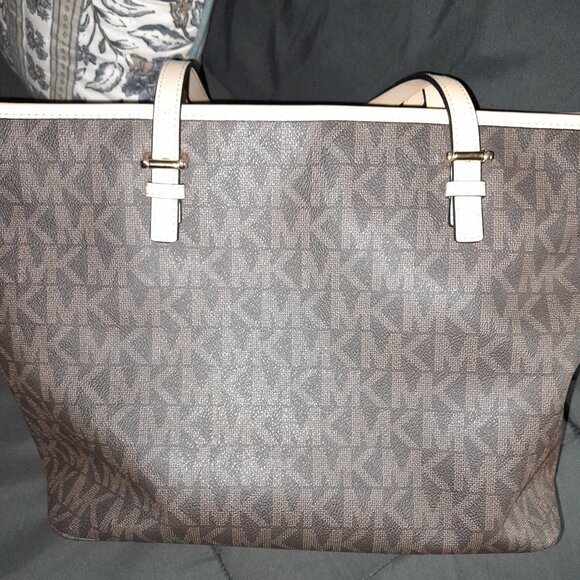 Michael Kors Purse - Picture 5 of 8